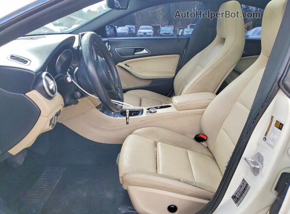 WDDSJ4GB5GN389757 2016 MERCEDES-BENZ CLA-CLASS Белый Вид панели приборов