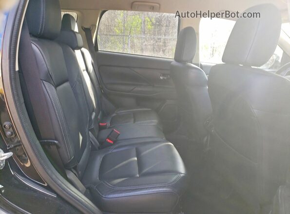 JA4AD3A38LZ028349 2020 MITSUBISHI OUTLANDER Black Widok komory silnika
