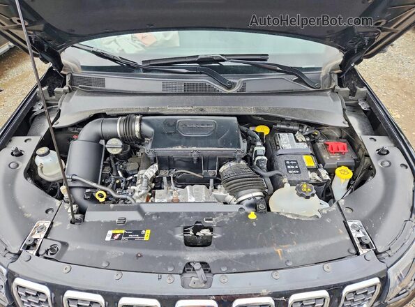 3C4NJDCN1ST579300 2025 JEEP COMPASS Black Widok komory silnika