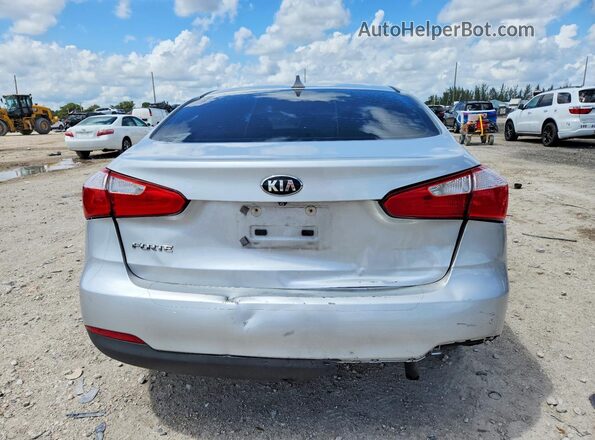 KNAFX4A64G5455735 2016 KIA FORTE Серебряный Вид салона спереди