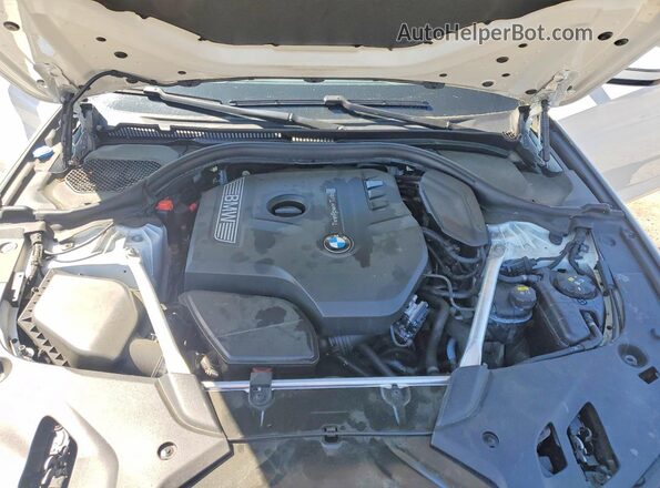 WBAJA7C57JWC76000 2018 BMW OTHER Белый Вид подкапотного пространства