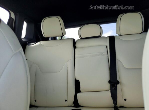 3C4NJDAN8PT507634 2023 JEEP COMPASS Белый Вид задней части салона