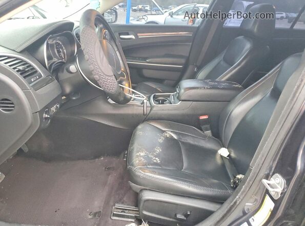 2C3CCAAG3HH577655 2017 CHRYSLER 300 Синий Вид салона спереди