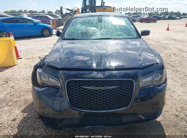 2C3CCAAG3PH684154 2023 CHRYSLER 300 Black ხელსაწყოთა პანელის ხედი