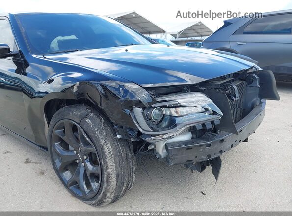 2C3CCABG1NH154499 2022 CHRYSLER 300 Black Front view