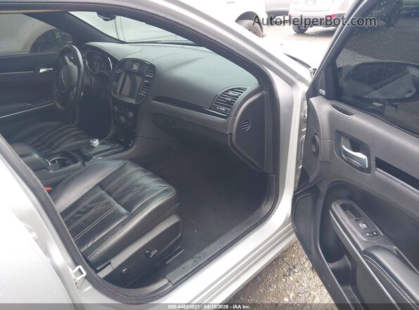 2C3CCABG4MH634552 2021 CHRYSLER 300 Silver Front interior view