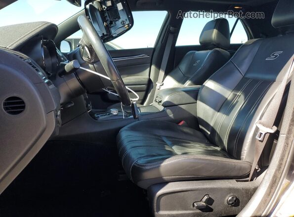 2C3CCABG8KH712490 2019 CHRYSLER 300 Gray Front interior view