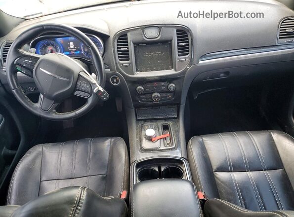 2C3CCABG8MH537046 2021 CHRYSLER 300 Серебряный Вид панели приборов