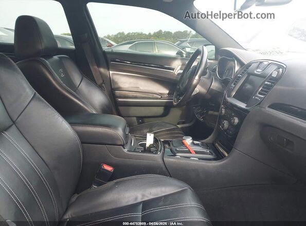 2C3CCABGXMH550039 2021 CHRYSLER 300 Черный Вид салона спереди