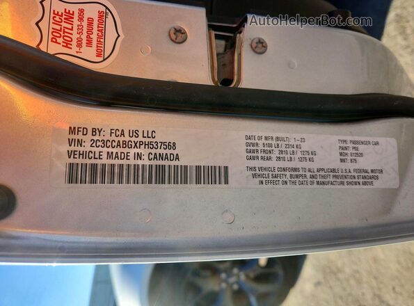 2C3CCABGXPH537568 2023 CHRYSLER 300 Silver Widok komory silnika