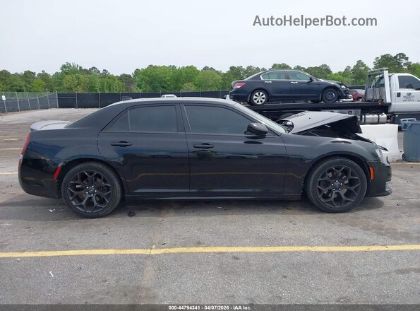 2C3CCABT2LH217250 2020 CHRYSLER 300 Black უკანა სალონის ხედი