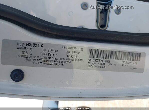 2C3CCAEG5KH602010 2019 CHRYSLER 300 Белый Вид подкапотного пространства