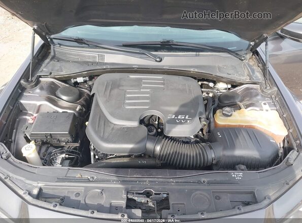 2C3CCAGG2GH170982 2016 CHRYSLER 300 Black Rear view
