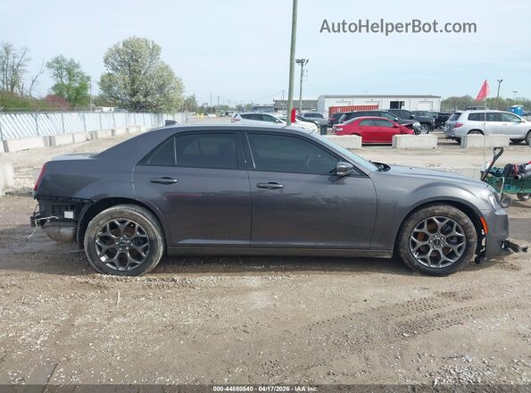 2C3CCAGG2GH170982 2016 CHRYSLER 300 Black Rear interior view
