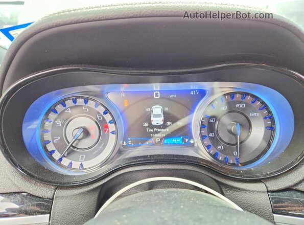 2C3CCAGG2KH569772 2019 CHRYSLER 300 Угольный Вид щитка приборов