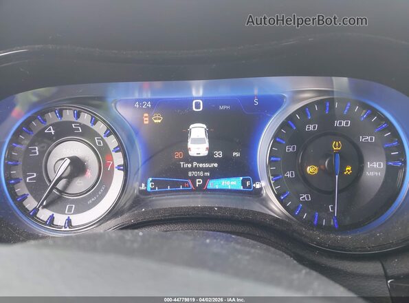 2C3CCAGG7KH668491 2019 CHRYSLER 300 Красный Вид задних сидений