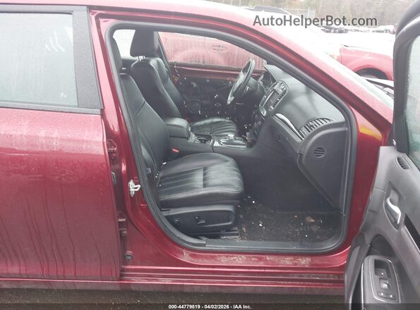 2C3CCAGG7KH668491 2019 CHRYSLER 300 Красный Вид салона спереди