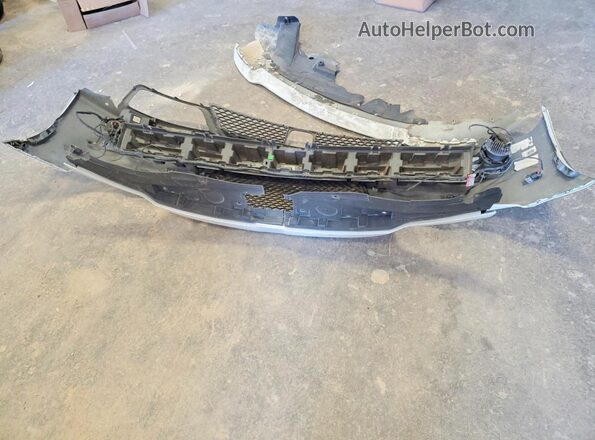 2C3CCAPJ4PH500908 2023 CHRYSLER 300 White Engine compartment view