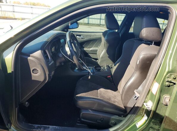 2C3CDXCT4MH557595 2021 DODGE CHARGER Зеленый Вид салона спереди