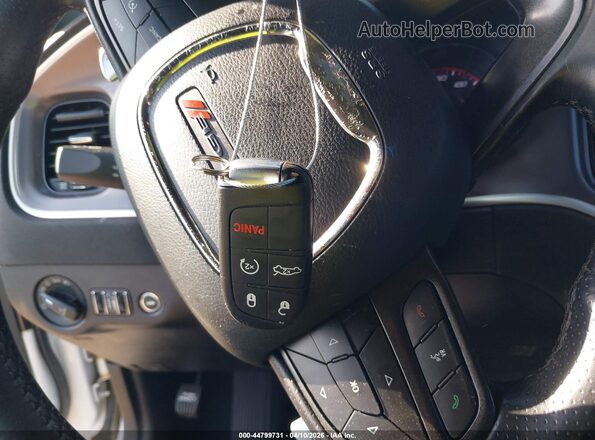 2C3CDXCT7LH248346 2020 DODGE CHARGER Белый Вид панели приборов