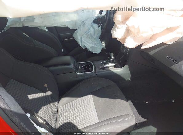 2C3CDXHG5PH603872 2023 DODGE CHARGER Красный Вид салона спереди
