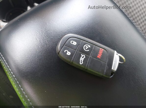 2C3CDXHG5PH603872 2023 DODGE CHARGER Красный Вид панели приборов