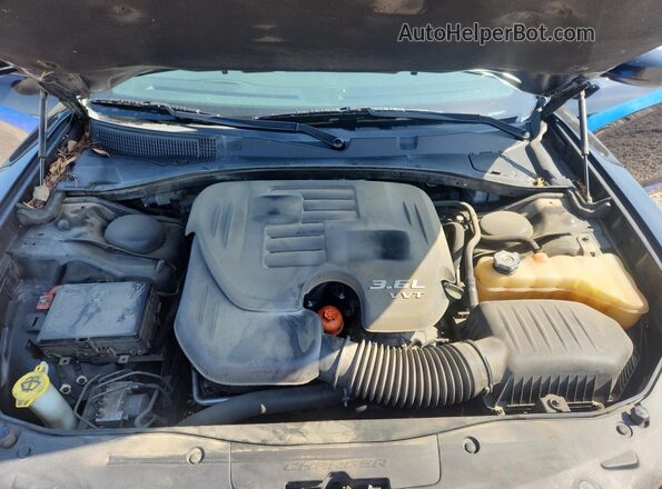 2C3CDXHG7GH346357 2016 DODGE CHARGER Черный Вид задней части салона