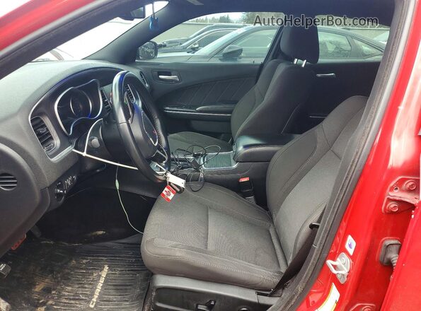 2C3CDXHG8HH638410 2017 DODGE CHARGER Красный Вид салона спереди
