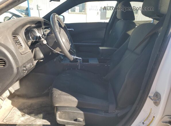 2C3CDXKT6GH156037 2016 DODGE CHARGER Белый Вид салона спереди