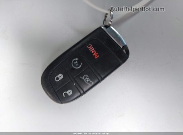 2C3CDZAG2GH108115 2016 DODGE CHALLENGER Черный Вид панели приборов