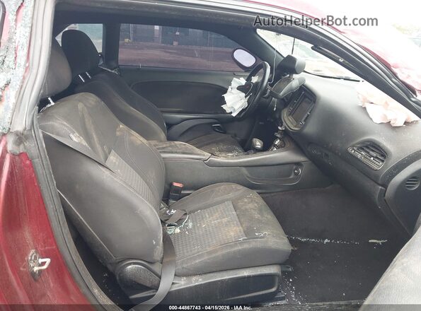 2C3CDZBT0HH656451 2017 DODGE CHALLENGER Maroon Vista interior delantera