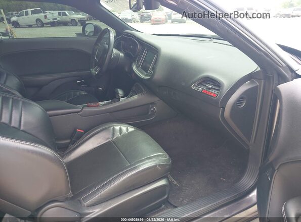 2C3CDZC93JH338946 2018 DODGE CHALLENGER Черный Вид салона спереди