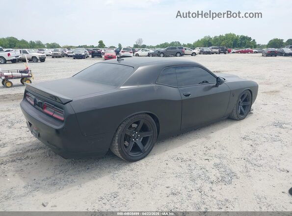 2C3CDZC93JH338946 2018 DODGE CHALLENGER Черный Задняя правая четверть
