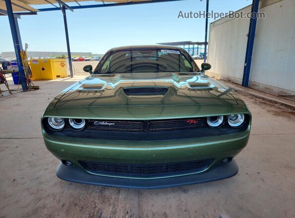 2C3CDZFJ1NH163897 2022 DODGE CHALLENGER Зеленый Вид спереди