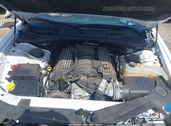 2C3CDZFJ2PH629047 2023 DODGE CHALLENGER Белый Вид сзади
