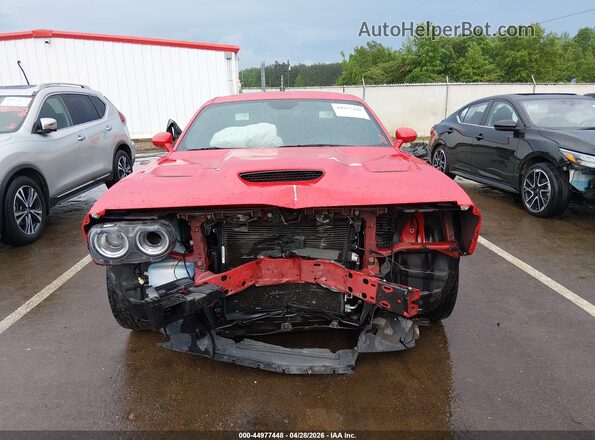 2C3CDZFJ9MH501318 2021 DODGE CHALLENGER Red Widok wnętrza z tyłu