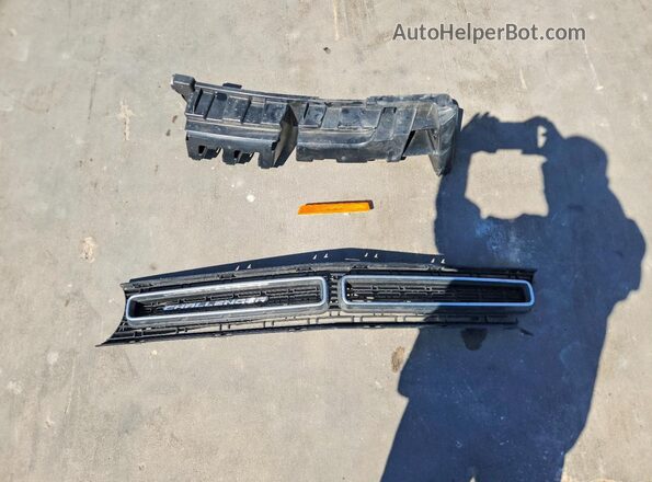 2C3CDZJG2NH226923 2022 DODGE CHALLENGER Серый Вид подкапотного пространства