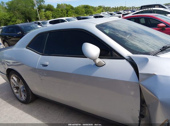 2C3CDZJG3PH521287 2023 DODGE CHALLENGER Silver Widok wnętrza z tyłu