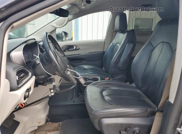 2C4RC1BG2LR131360 2020 CHRYSLER PACIFICA Серый Вид салона спереди