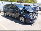 2017 Chrysler Pacifica Touring-l Blue vin: 2C4RC1BG3HR795514