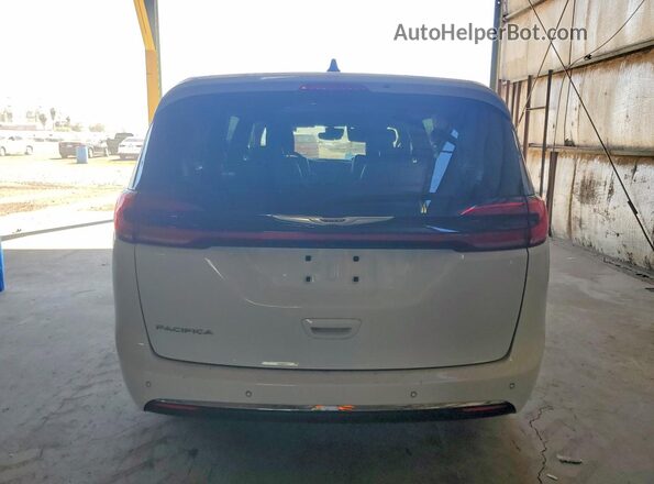 2C4RC1BG3RR112809 2024 CHRYSLER PACIFICA Белый Вид сзади