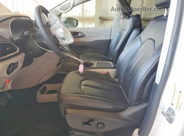 2C4RC1BG3RR112809 2024 CHRYSLER PACIFICA Белый Вид салона спереди