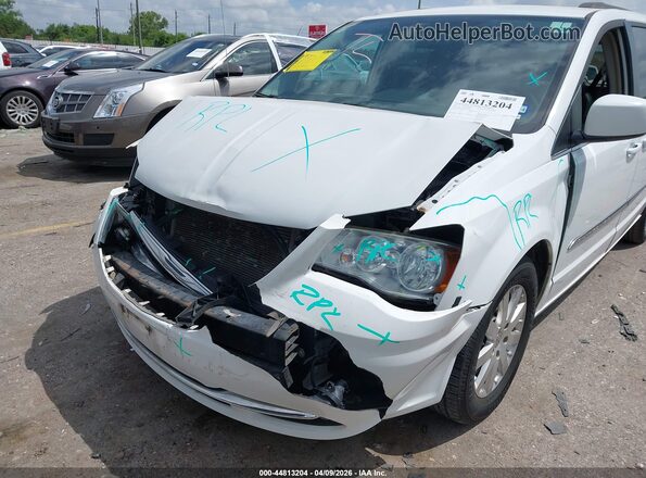 2C4RC1BG7GR300780 2016 CHRYSLER TOWN & COUNTRY White წინა ხედი