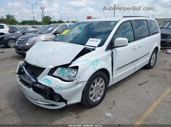 2C4RC1BG7GR300780 2016 CHRYSLER TOWN & COUNTRY White წინა მარცხენა ხედი სამი მეოთხედიდან