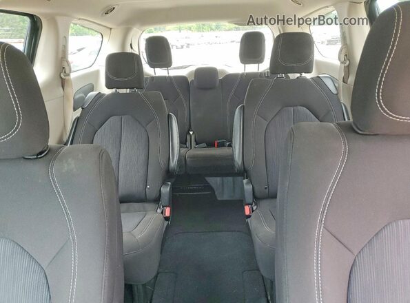 2C4RC1CG2PR616540 2023 CHRYSLER VOYAGER Черный Вид задних сидений