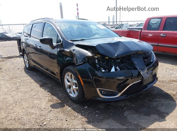 2C4RC1FG0KR528672 2019 CHRYSLER PACIFICA Черный Передняя правая четверть