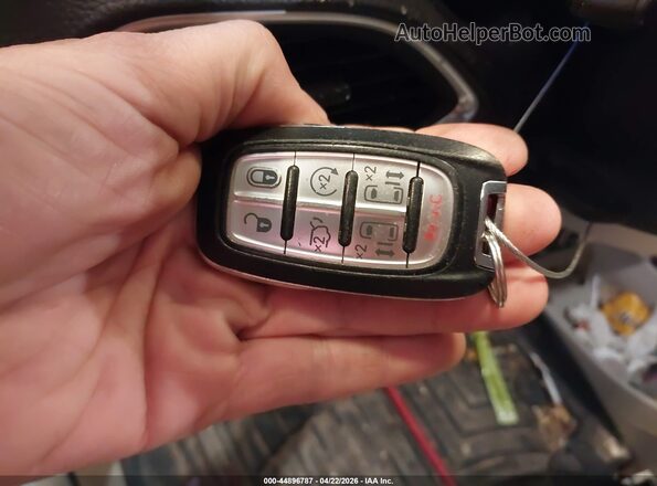 2C4RC1GG2HR544833 2017 CHRYSLER PACIFICA Белый Вид панели приборов