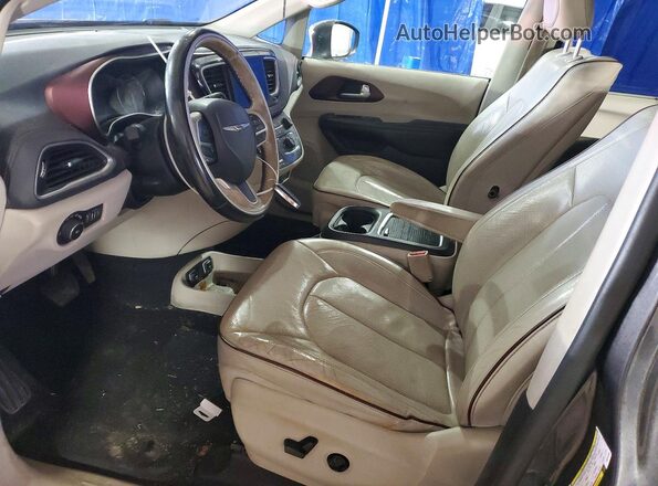 2C4RC1GG2HR787963 2017 CHRYSLER PACIFICA Серый Вид салона спереди