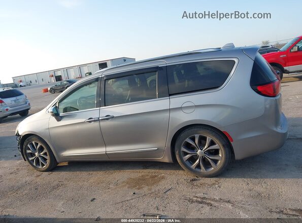 2C4RC1GG3HR751652 2017 CHRYSLER PACIFICA Серебряный Панорамный вид салона 360°