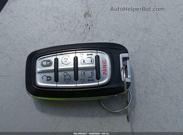 2C4RC1GG4LR283598 2020 CHRYSLER PACIFICA Gray Vista del salpicadero